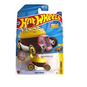 Mattel Hot Wheels Sweet Driver FAST FOODIE